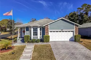 37443 Blueberry Ct, Zephyrhills, FL 33542 - Photo 1