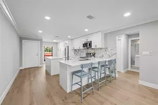 4720 Brittany Dr S, Saint Petersburg, FL 33715 - Photo 16