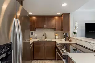 880 Mandalay Ave, Clearwater Beach, FL 33767 - Photo 8