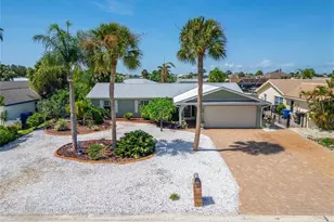 908 Sago Palm Way, Apollo Beach, FL 33572 - Photo 2