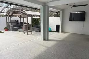 6728 Islander Ln, Tampa, FL 33615 - Photo 14