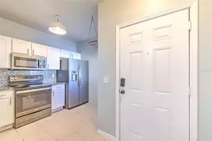 9515 Amberdale Ct, Riverview, FL 33578 - Photo 2