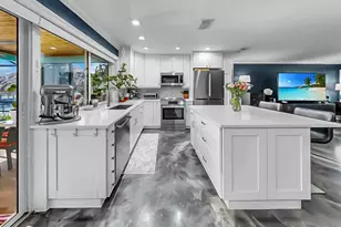 1016 Spindle Palm Way, Apollo Beach, FL 33572 - Photo 16