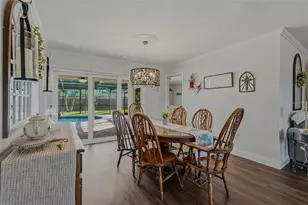 10099 Linden Pl Dr, Seminole, FL 33776 - Photo 10