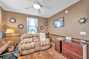 1200 Country Club Dr, Largo, FL 33771 - Photo 18