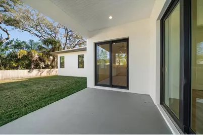 14733 Sunset Drive, Largo, FL 33774 - Photo 22