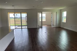 10067 Dolphin Gull Cir, Thonotosassa, FL 33592 - Photo 6