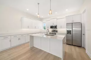 14723 Sunset Dr, Largo, FL 33774 - Photo 12
