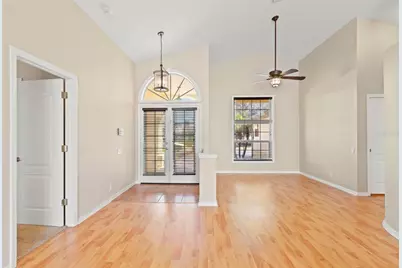 738 N Lake Boulevard, Tarpon Springs, FL 34689 - Photo 4