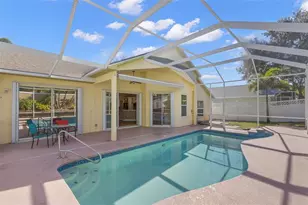 738 N Lake Blvd, Tarpon Springs, FL 34689 - Photo 24