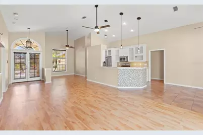 738 N Lake Boulevard, Tarpon Springs, FL 34689 - Photo 8