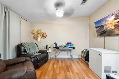 8742 Brazil, Zephyrhills, FL 33540 - Photo 16