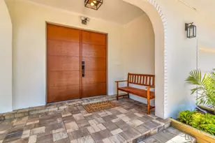 451 Palm Island NE, Clearwater Beach, FL 33767 - Photo 4