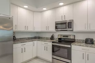 415 Island Way, Clearwater Beach, FL 33767 - Photo 12