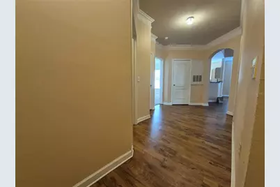 18104 Villa Creek Drive, Tampa, FL 33647 - Photo 6