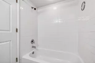 2500 Winding Creek Blvd, Clearwater, FL 33761 - Photo 16