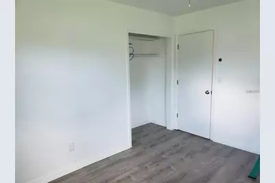 815 10th Street NW, Largo, FL 33770 - Photo 10