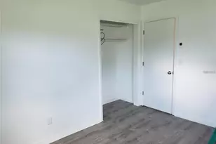 815 10th St NW, Largo, FL 33770 - Photo 10