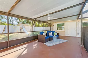 455 Pasaje Ave, Tarpon Springs, FL 34689 - Photo 32