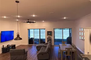 10190 Dolphin Gull Cir, Thonotosassa, FL 33592 - Photo 18