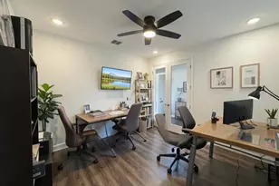 10190 Dolphin Gull Cir, Thonotosassa, FL 33592 - Photo 10