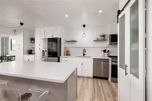 7200 Sunshine Skyway Ln S, Saint Petersburg, FL 33711 - Photo 12