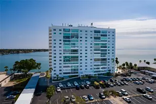 7200 Sunshine Skyway Ln S, Saint Petersburg, FL 33711 - Photo 1