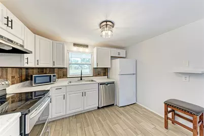 4010 S Lockwood Ridge Road, Sarasota, FL 34231 - Photo 8