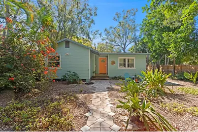 710 34th Avenue S, Saint Petersburg, FL 33705 - Photo 1