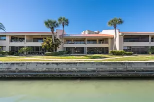 4750 Brittany Dr S, Saint Petersburg, FL 33715 - Photo 38