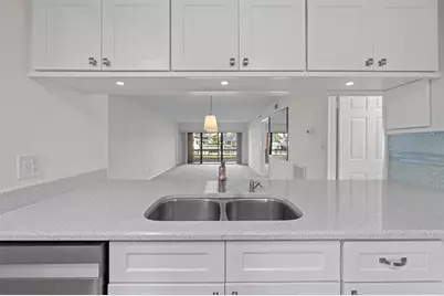 4750 Brittany Drive S #26, Saint Petersburg, FL 33715 - Photo 6