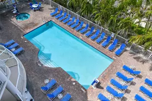11605 Gulf Blvd, Treasure Island, FL 33706 - Photo 48