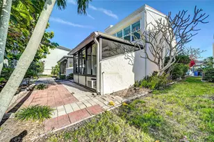 8714 Cove Ct, Tampa, FL 33615 - Photo 32