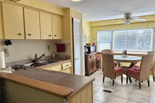 436 Mt Oak Ave NE, Saint Petersburg, FL 33702 - Photo 8