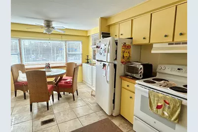 436 Mount Oak Avenue NE #747, Saint Petersburg, FL 33702 - Photo 6