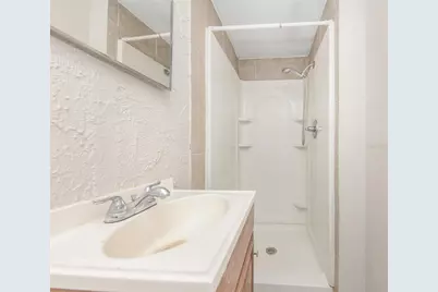 2423 Auburn Street S, Saint Petersburg, FL 33712 - Photo 22