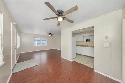 2423 Auburn Street S, Saint Petersburg, FL 33712 - Photo 8