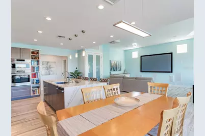 208 171st Avenue E, North Redington Beach, FL 33708 - Photo 20