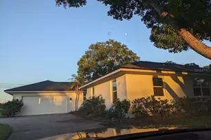 1455 Fairway Dr, Dunedin, FL 34698 - Photo 1