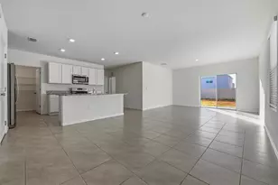 5764 Hollingworth Trl, Wesley Chapel, FL 33545 - Photo 10