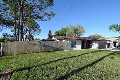 12931 82nd Avenue N, Seminole, FL 33776 - Photo 6