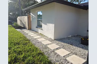 12931 82nd Avenue N, Seminole, FL 33776 - Photo 10