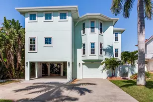 410 140th Ave E, Madeira Beach, FL 33708 - Photo 2