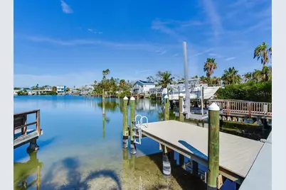 410 140th Avenue E, Madeira Beach, FL 33708 - Photo 4