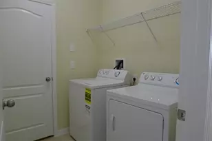 926 Meadow Glade Dr, Ruskin, FL 33570 - Photo 4