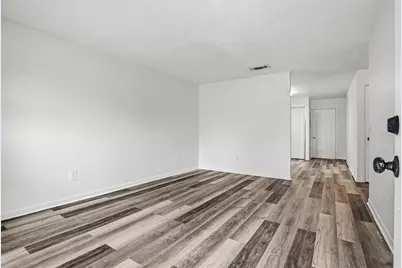 729/731 Sunbright Drive, Seffner, FL 33584 - Photo 10