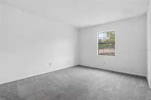 729/731 Sunbright Dr, Seffner, FL 33584 - Photo 32