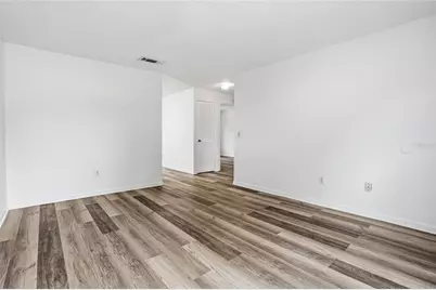 729/731 Sunbright Drive, Seffner, FL 33584 - Photo 14