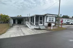 800 32nd Ave S, Saint Petersburg, FL 33705 - Photo 4