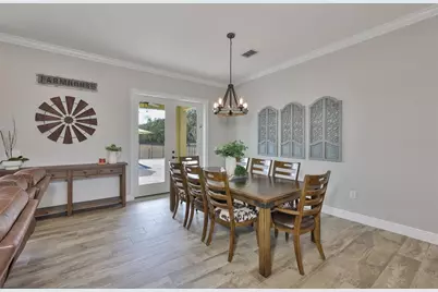 7510 Lithia Pinecrest Road, Lithia, FL 33547 - Photo 14